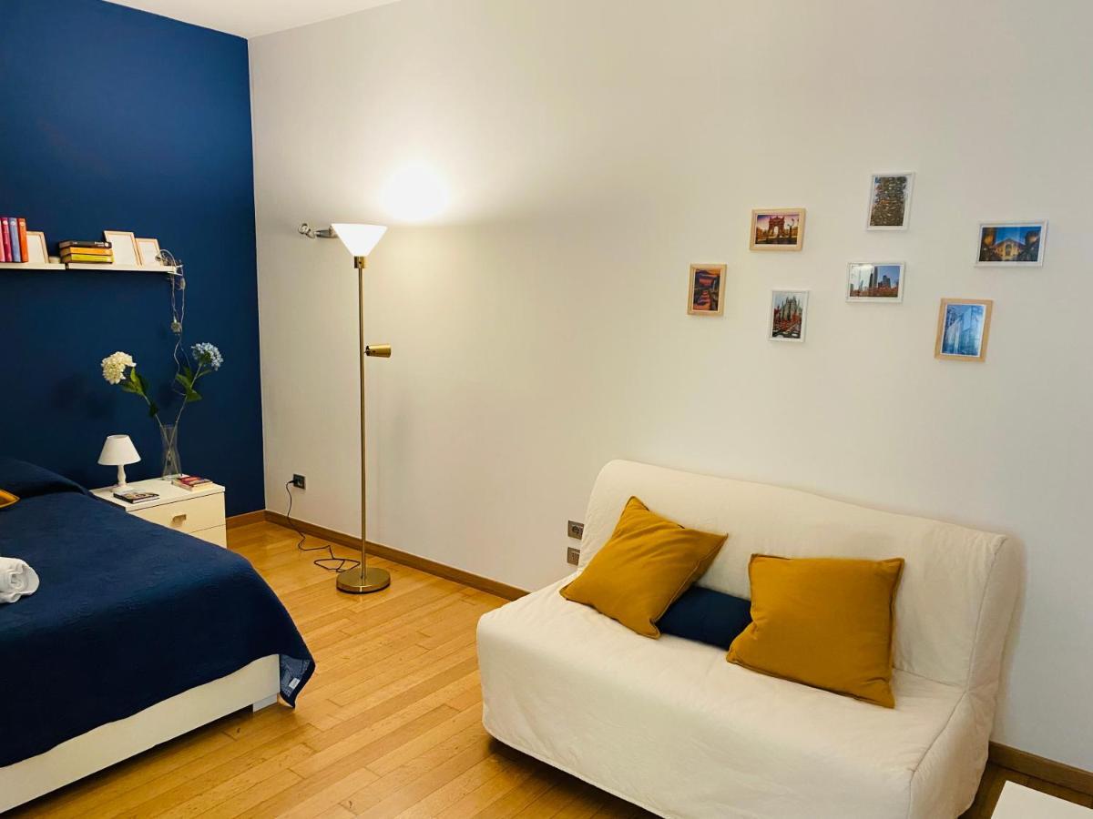 Chiara Guest House 34 - M4 Metro Blu 밀라노 외부 사진